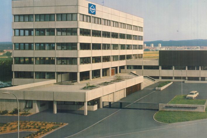imagine istorică a sediului companiei TRUMPF din Ditzingen, Germania