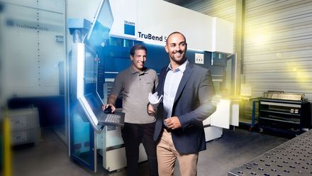 Element grafic de referință - serviciul de asistență tehnică TRUMPF - mașini la mâna a doua