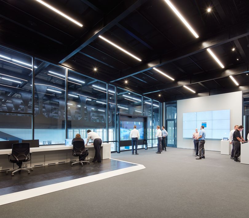 Salle de contrôle dans la Smart Factory de Chicago