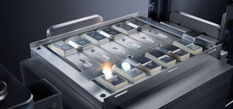 TRUMPF applikation svetsning av busbar för battericell
